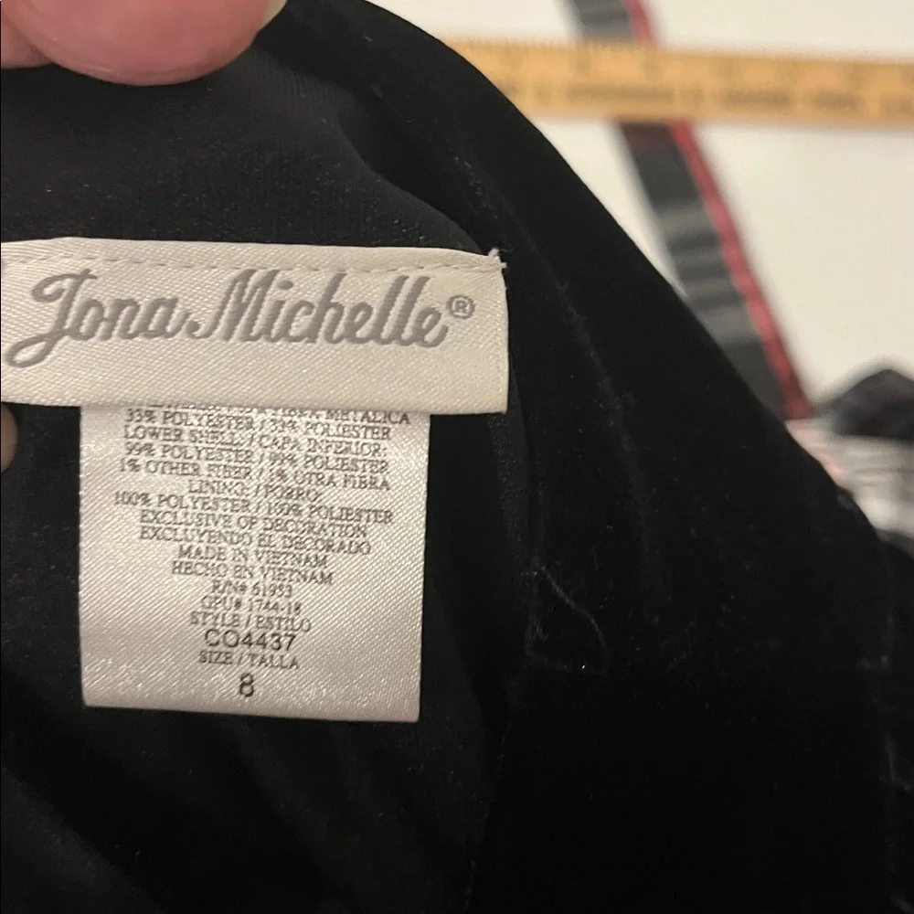 Jona Michelle holiday dress size 8 black velvet bodice white red silver skirt.